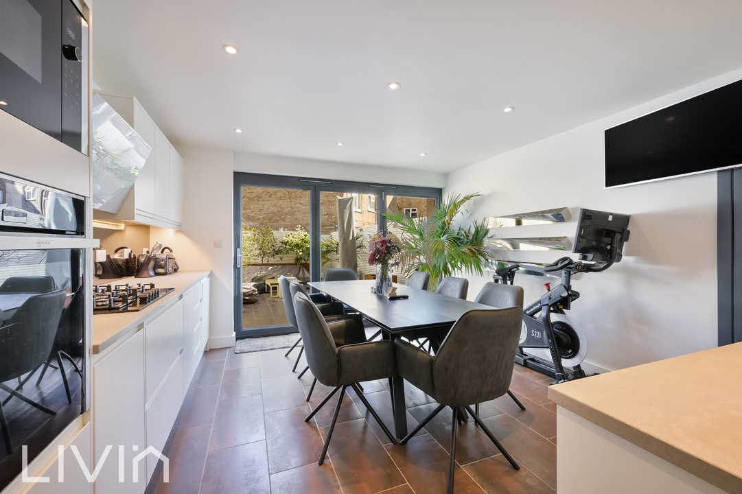 3 bed terraced house for sale in Berney Road, Croydon  - Property Image 2