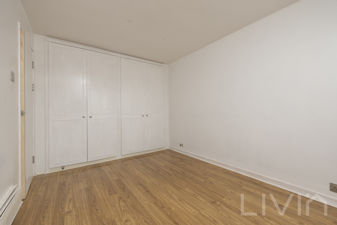 2 bed apartment to rent in Bramley Hill, South Croydon 4