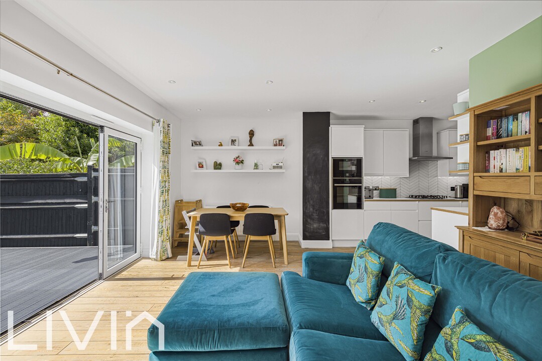 3 bed apartment for sale in Liverpool Road, Thornton Heath 17