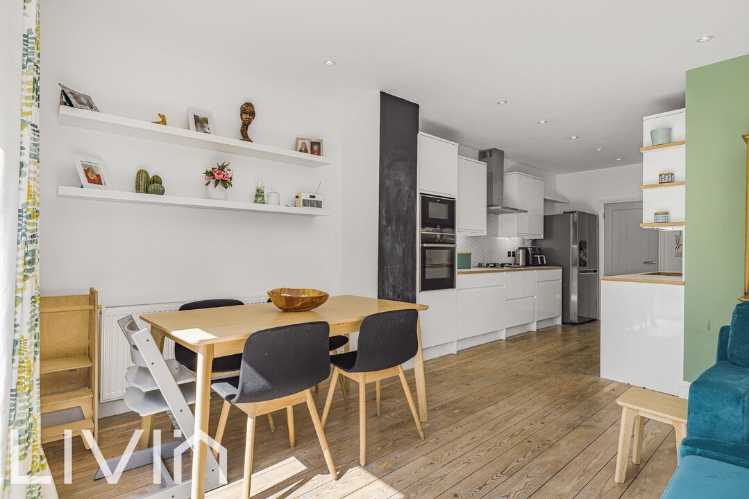 3 bed apartment for sale in Liverpool Road, Thornton Heath 18