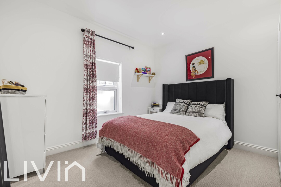 3 bed apartment for sale in Liverpool Road, Thornton Heath  - Property Image 10