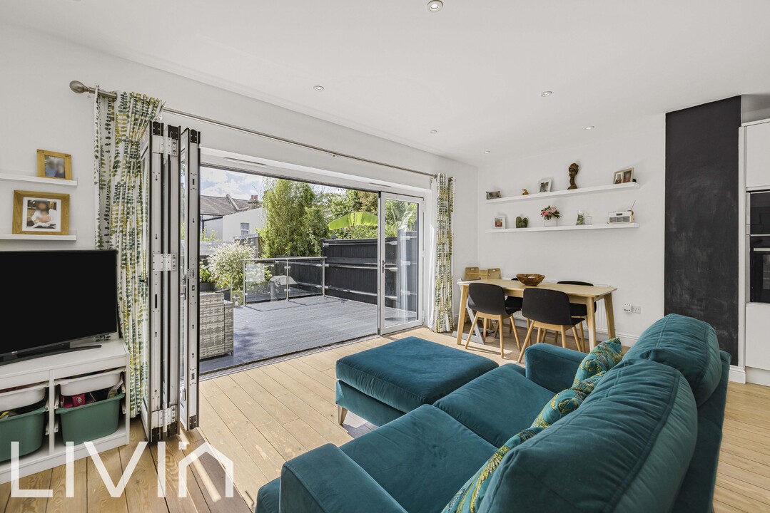 3 bed apartment for sale in Liverpool Road, Thornton Heath 19