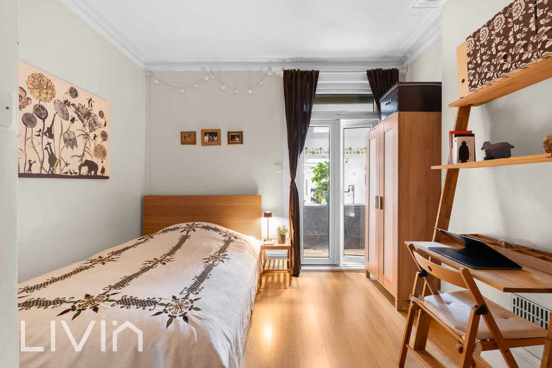 1 bed apartment for sale in St. Saviours Road, Croydon 4