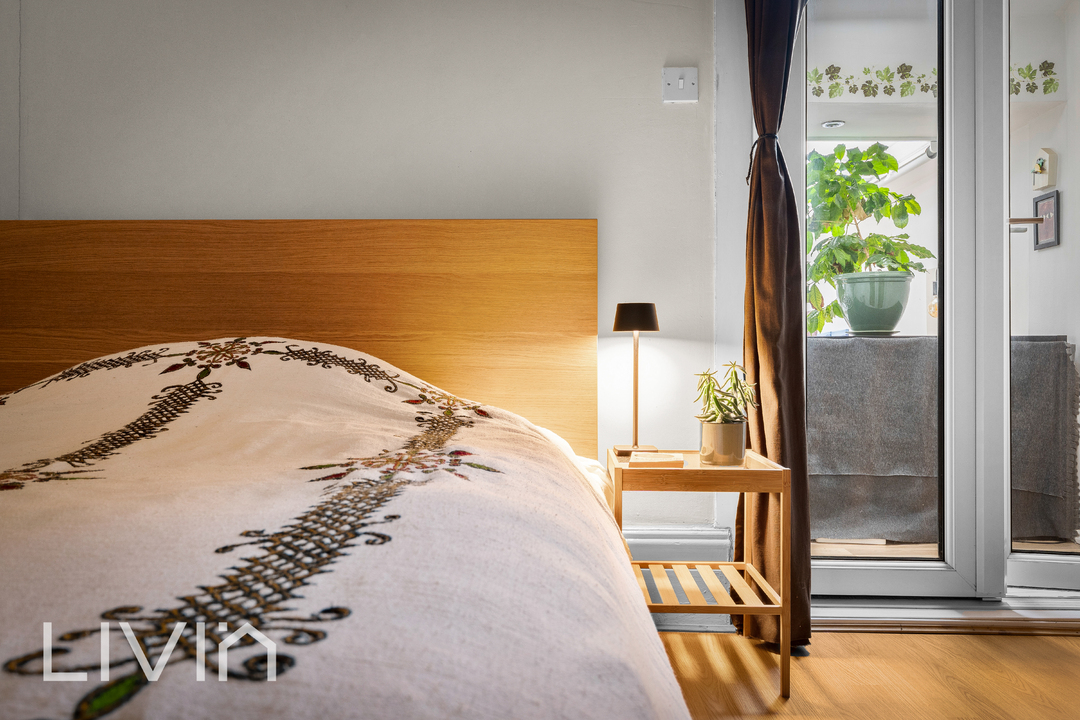 1 bed apartment for sale in St. Saviours Road, Croydon 5