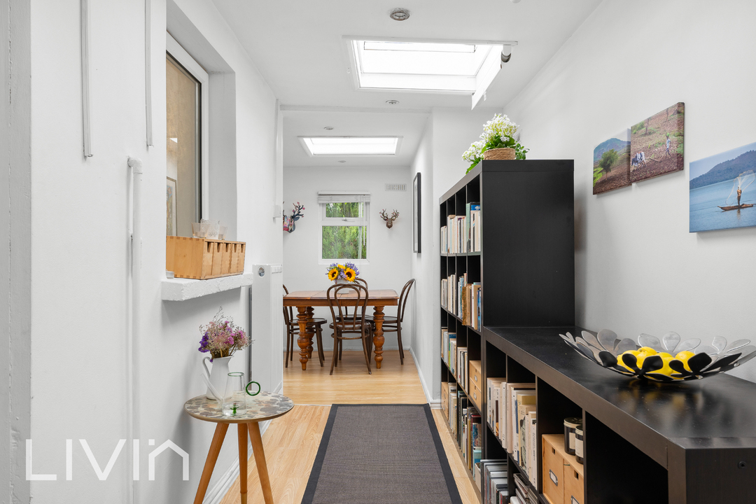 1 bed apartment for sale in St. Saviours Road, Croydon 11