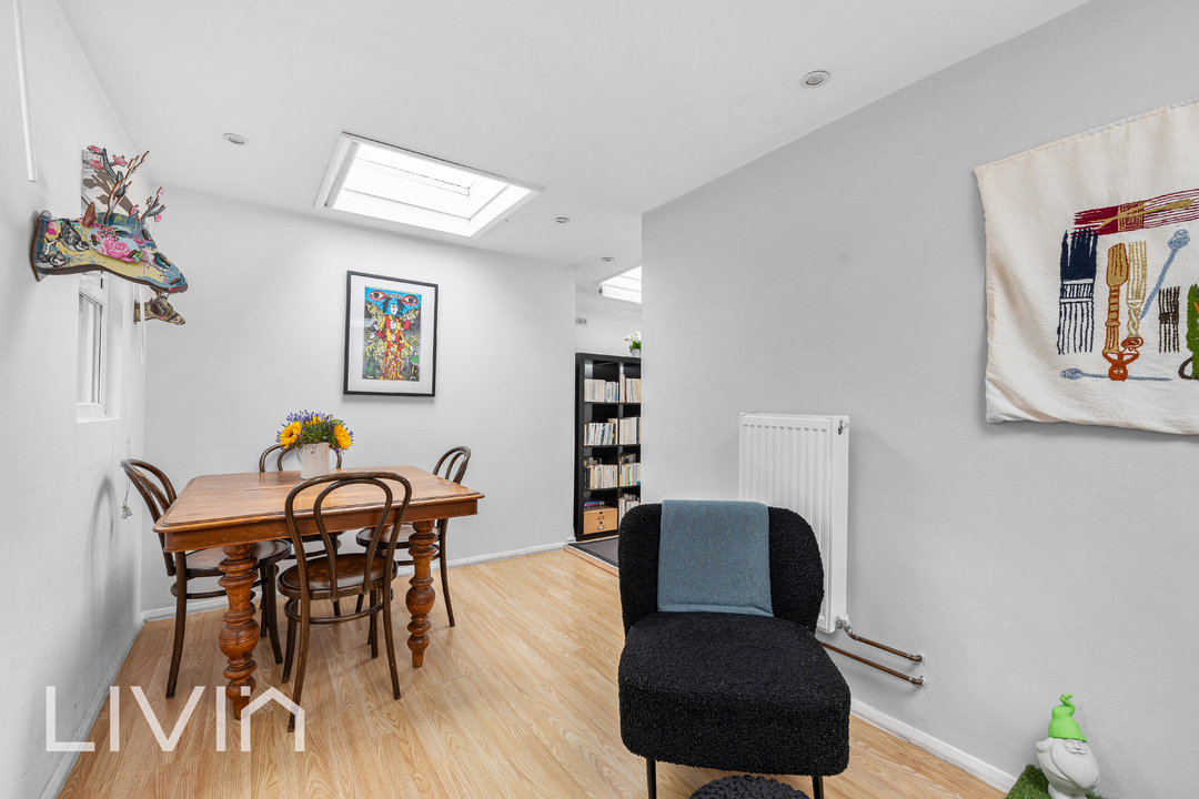 1 bed apartment for sale in St. Saviours Road, Croydon 12