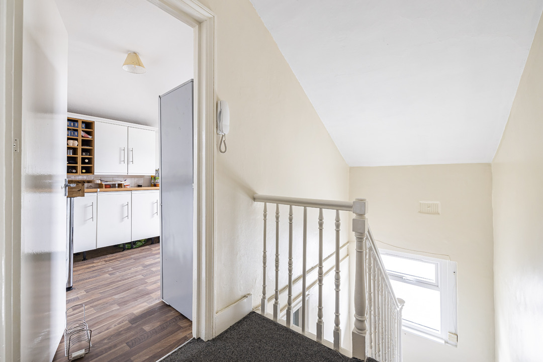 1 bed apartment for sale, Croydon  - Property Image 5