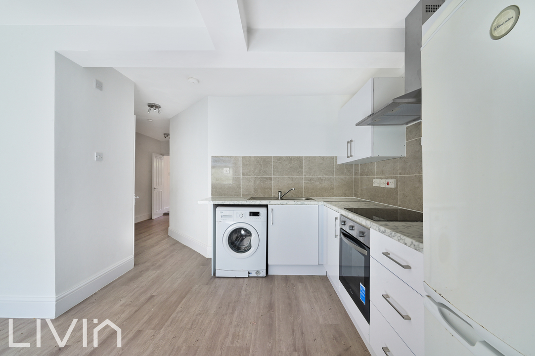2 bed apartment to rent in Spenser Road, London 2