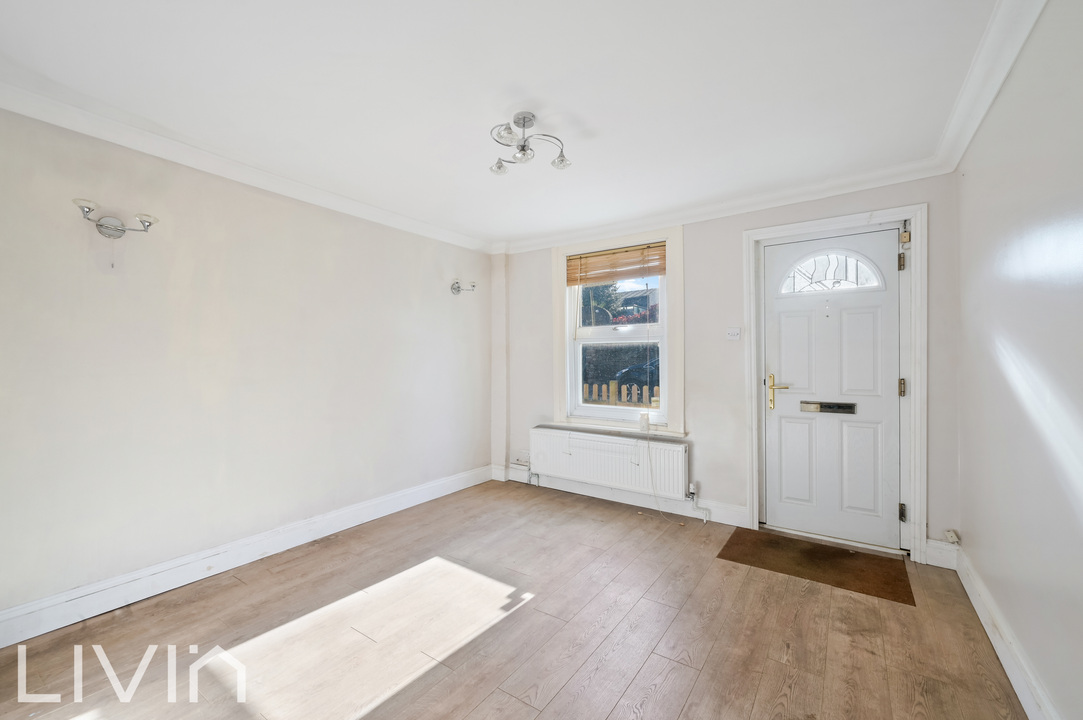 2 bed end of terrace house for sale in Laud Street, Croydon  - Property Image 2