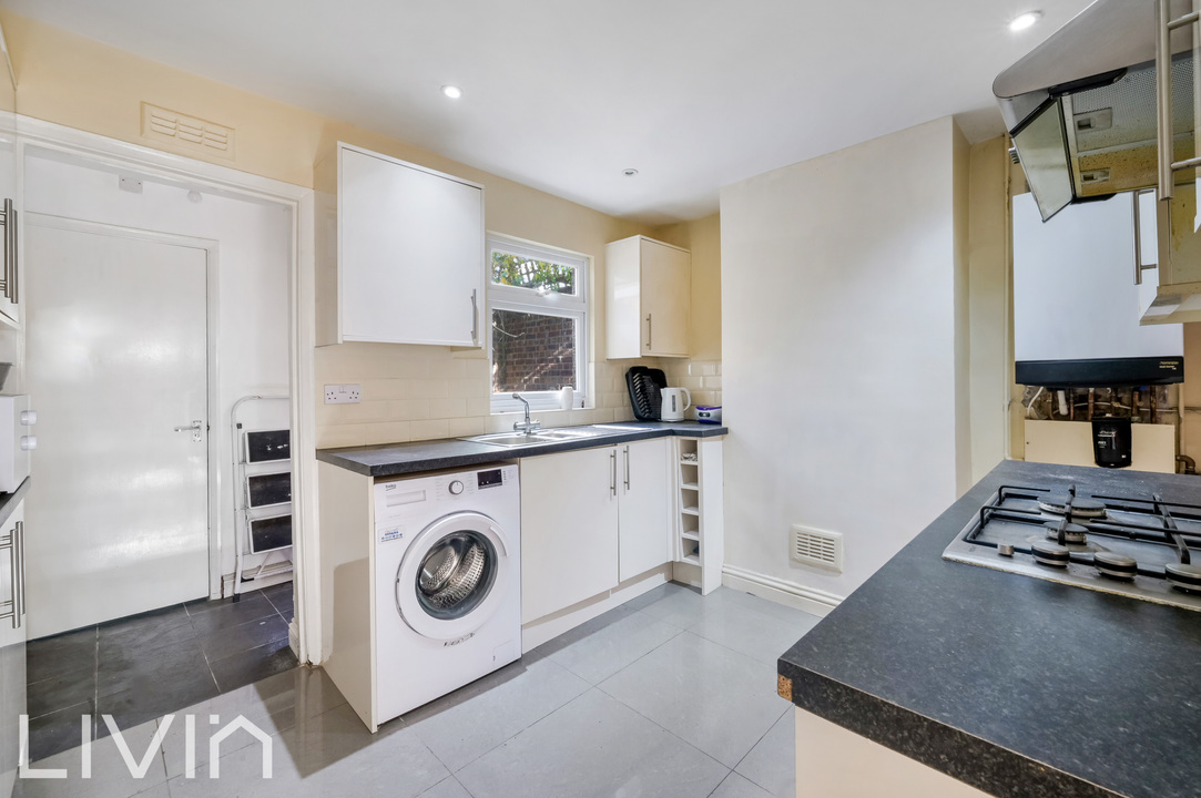 2 bed end of terrace house for sale in Laud Street, Croydon  - Property Image 4
