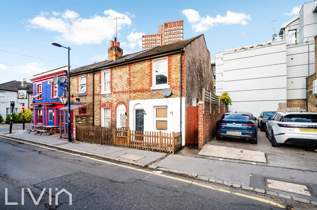 2 bed end of terrace house for sale in Laud Street, Croydon 11