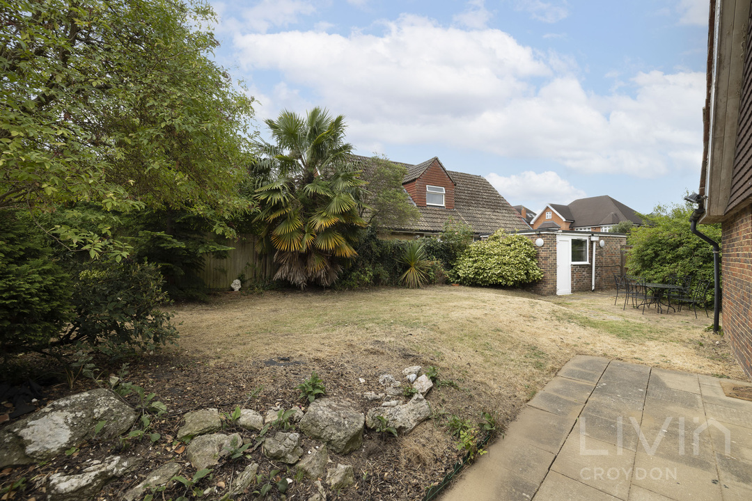 4 bed detached house to rent in Coombe Road, Croydon 26