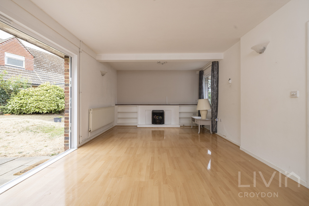 4 bed detached house to rent in Coombe Road, Croydon 4