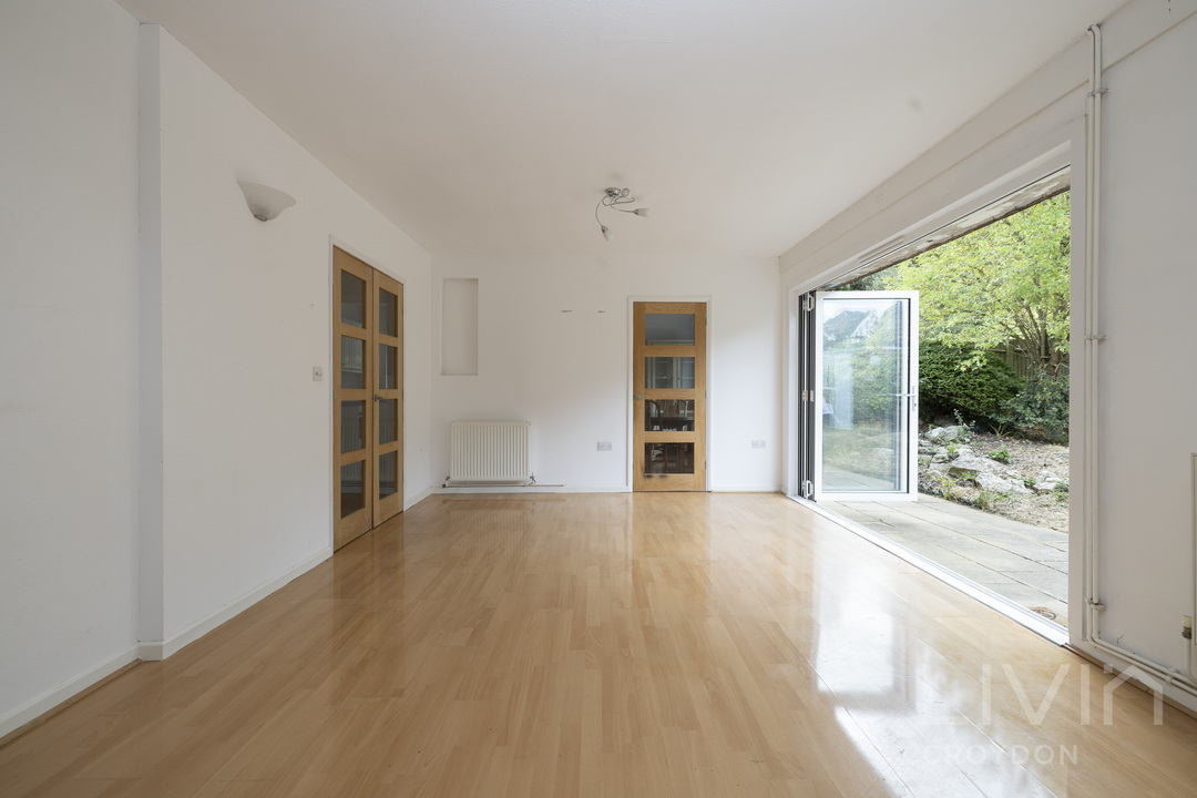 4 bed detached house to rent in Coombe Road, Croydon  - Property Image 2