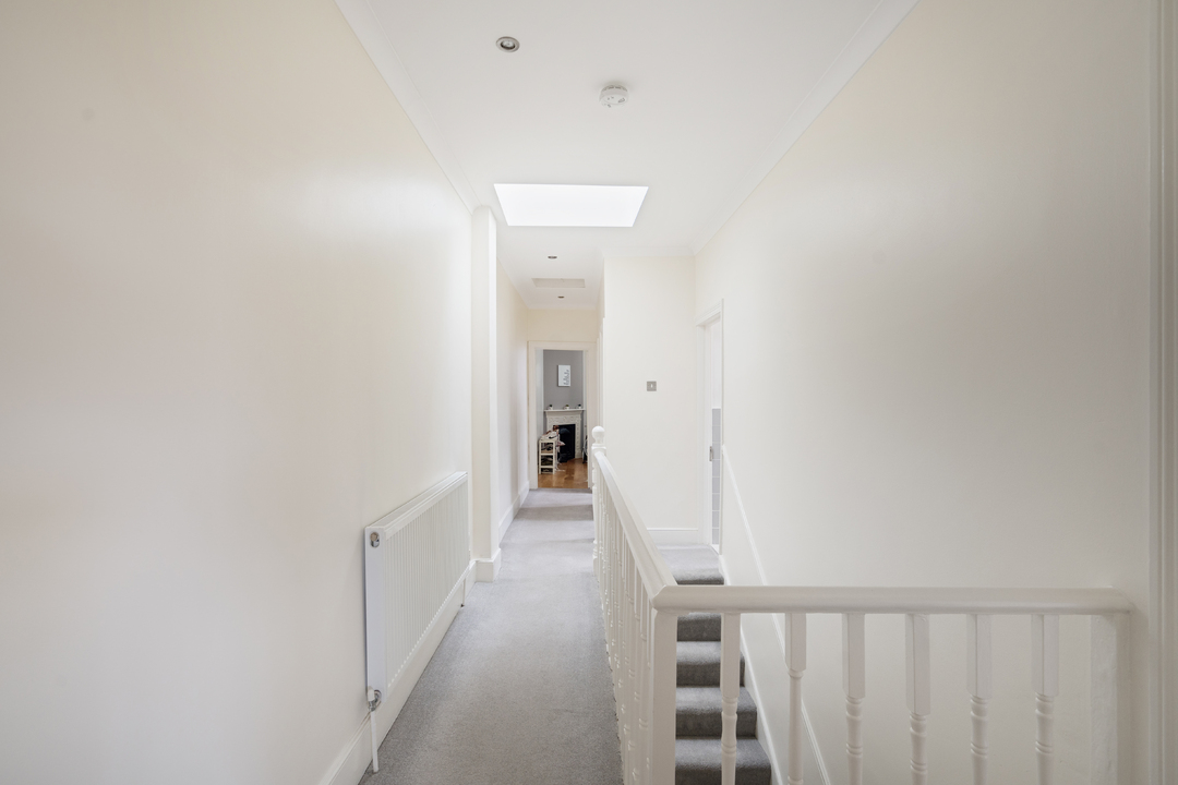 2 bed apartment for sale in Lodge Road, Croydon  - Property Image 5
