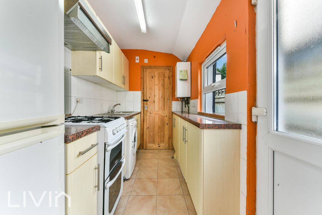 2 bed terraced house for sale in Dartnell Road, Croydon 5