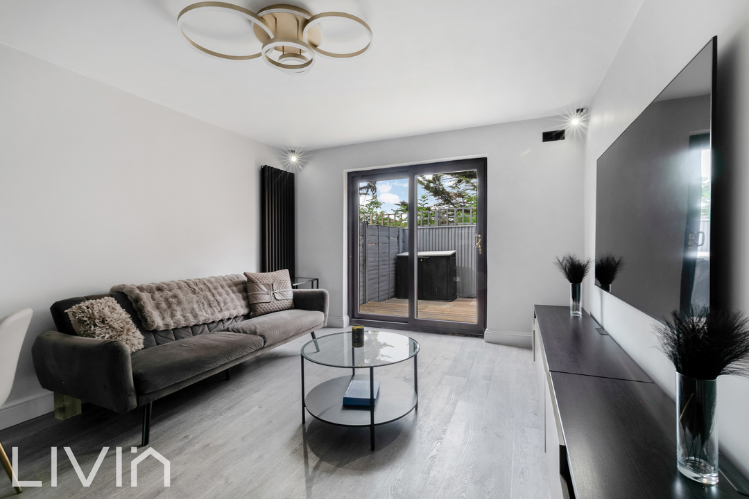 2 bed terraced house for sale in Meopham Road, Mitcham  - Property Image 5
