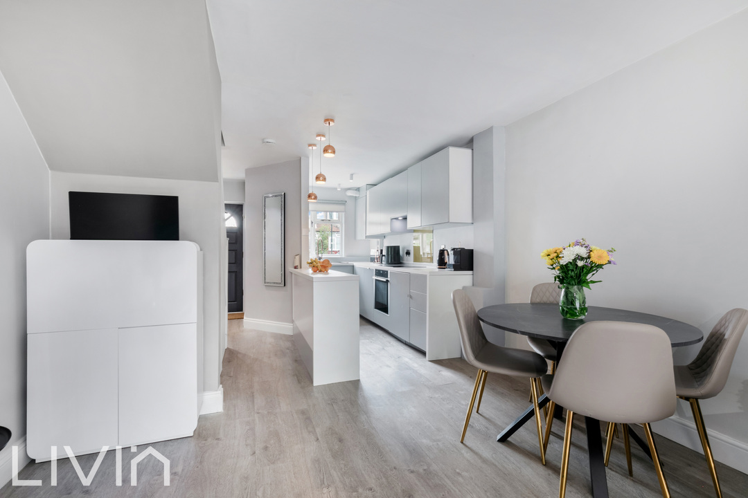 2 bed terraced house for sale in Meopham Road, Mitcham  - Property Image 6