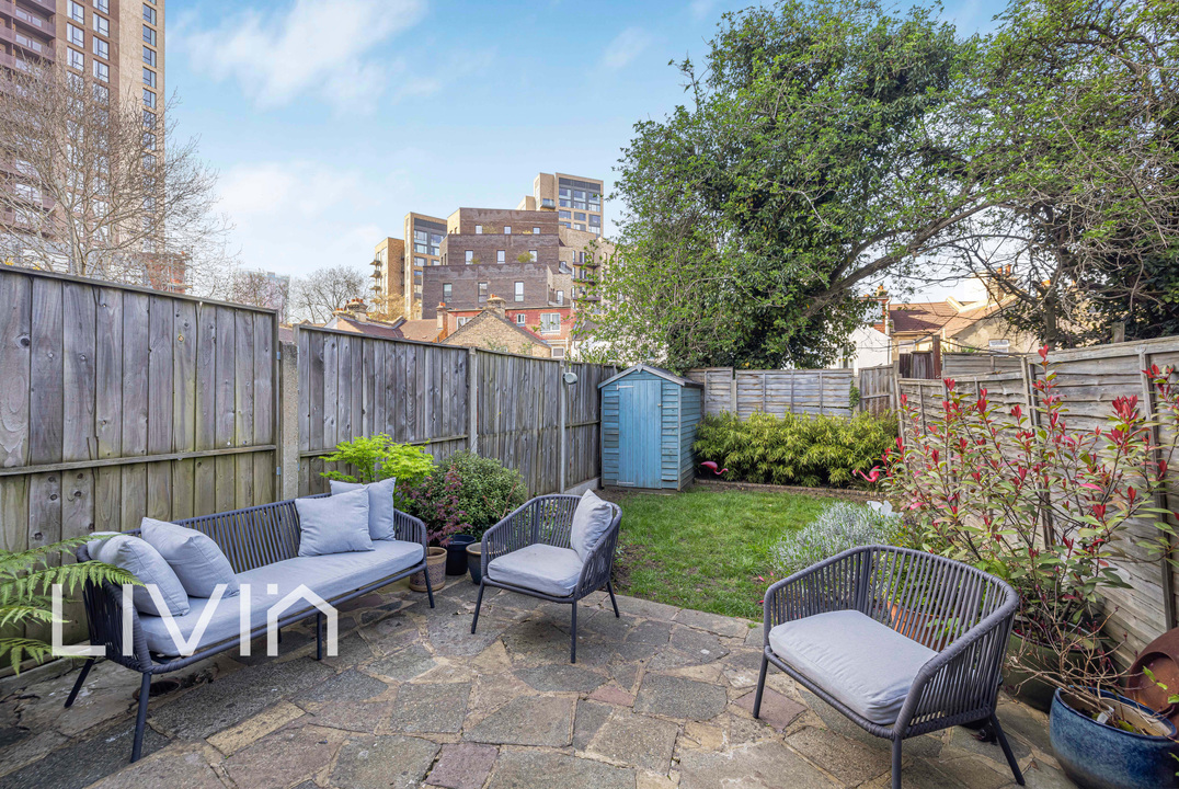 2 bed house for sale in Cedar Road, Croydon 11