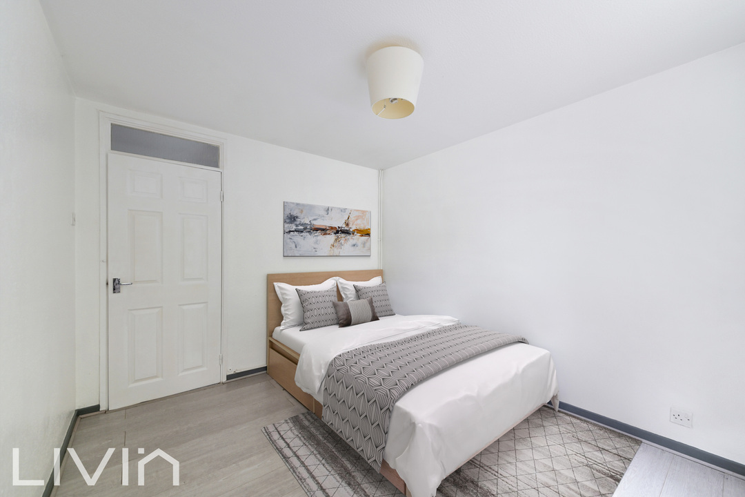 3 bed maisonette for sale in Pampisford Road, South Croydon 6