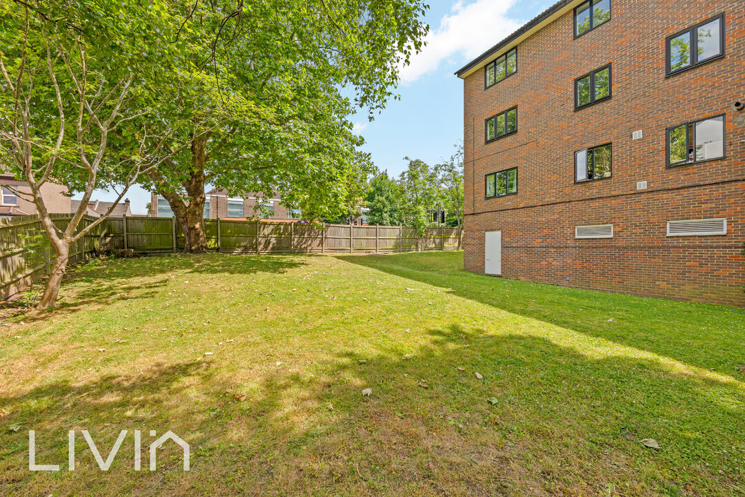 2 bed apartment for sale in Meadowbridge Court, Croydon  - Property Image 13