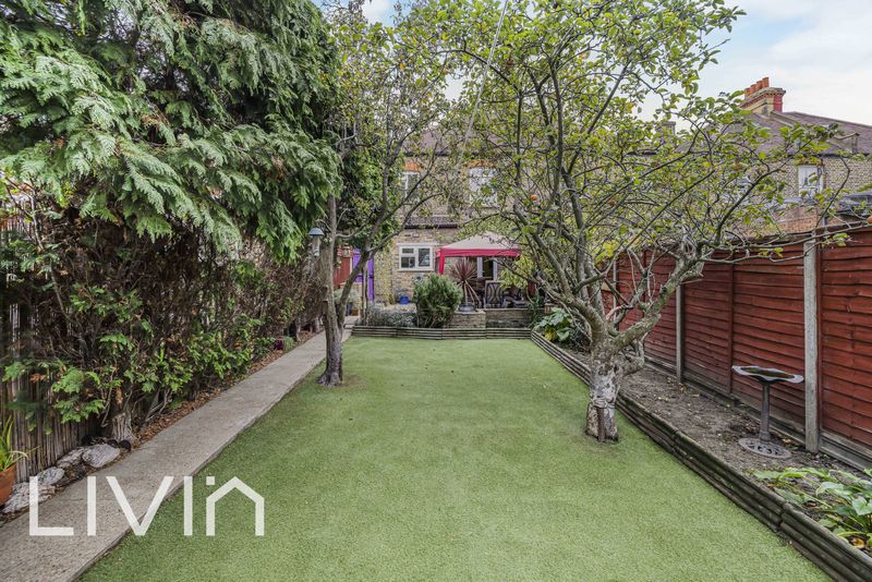 3 bed house for sale in Brigstock Road, Thornton Heath 1