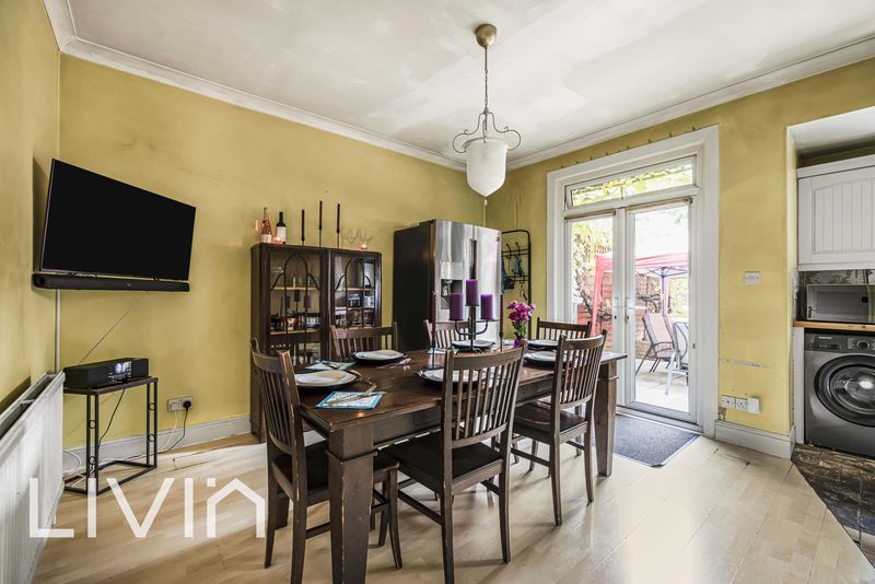 3 bed house for sale in Brigstock Road, Thornton Heath  - Property Image 5