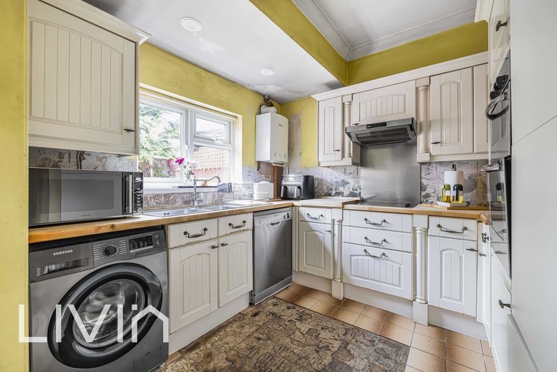3 bed house for sale in Brigstock Road, Thornton Heath  - Property Image 6
