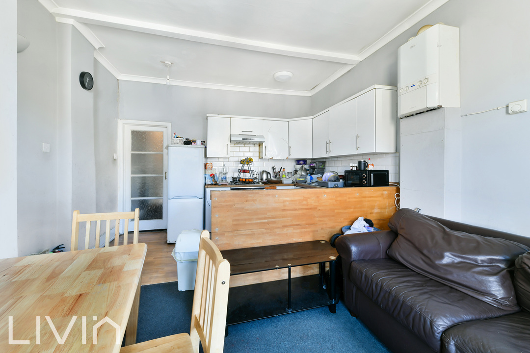 3 bed maisonette for sale in Tynemouth Road, Mitcham  - Property Image 5