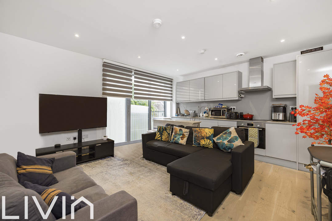 2 bed apartment to rent in Tamworth Place, Croydon 6