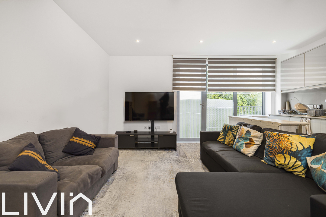 2 bed apartment to rent in Tamworth Place, Croydon 5