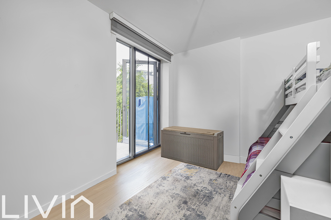 2 bed apartment to rent in Tamworth Place, Croydon 3