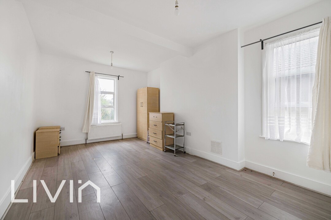 6 bed terraced house for sale in Stuart Road, Thornton Heath  - Property Image 11