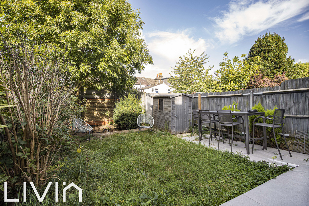 4 bed house for sale in Woodside Park, London  - Property Image 13