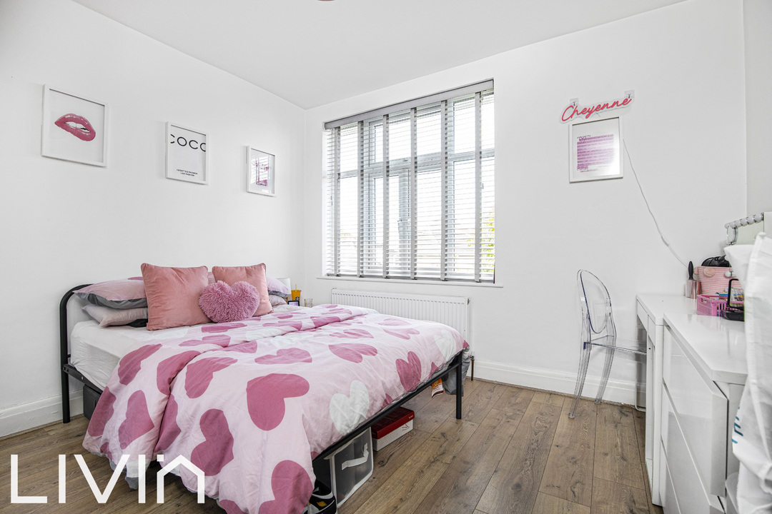 4 bed house for sale in Woodside Park, London  - Property Image 19