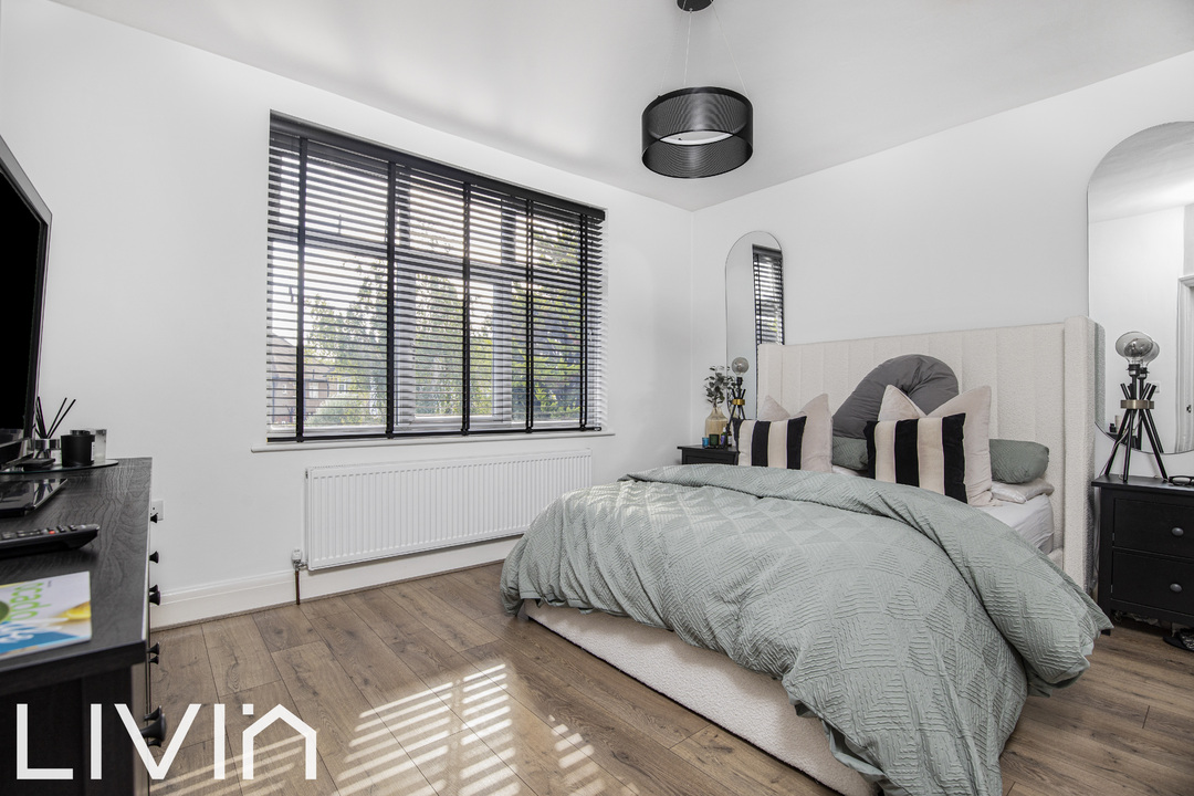 4 bed house for sale in Woodside Park, London  - Property Image 20