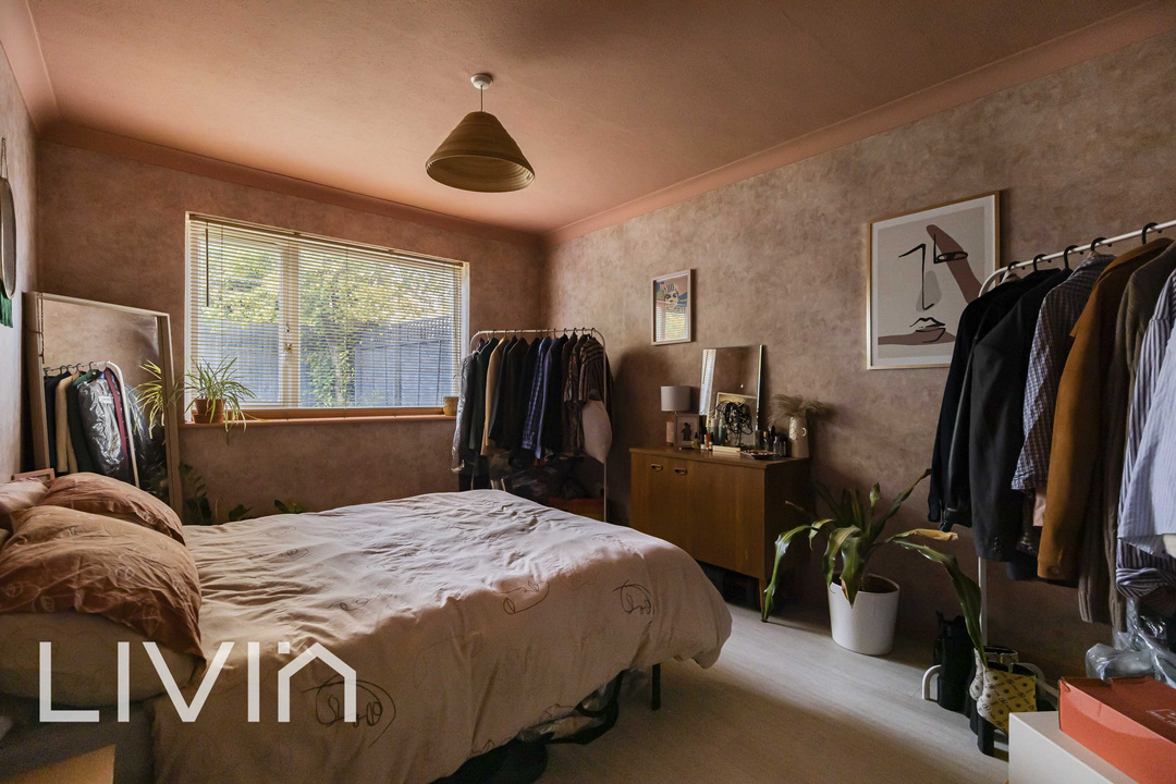 2 bed apartment for sale in Swallowdale, South Croydon  - Property Image 9