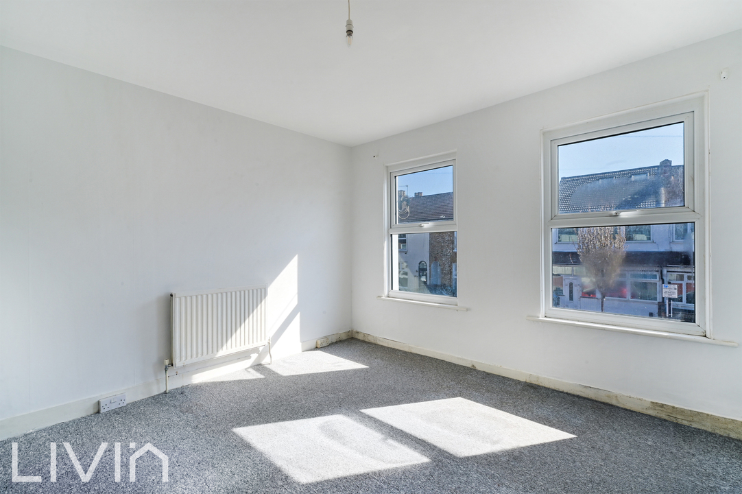 2 bed terraced house for sale in Gloucester Road, Croydon  - Property Image 8