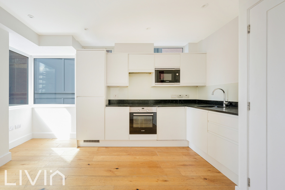 2 bed apartment to rent in High Street, Croydon 2