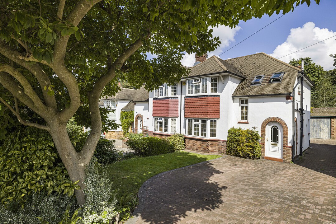 3 bed semi-detached house for sale in Raglan Court, South Croydon 11