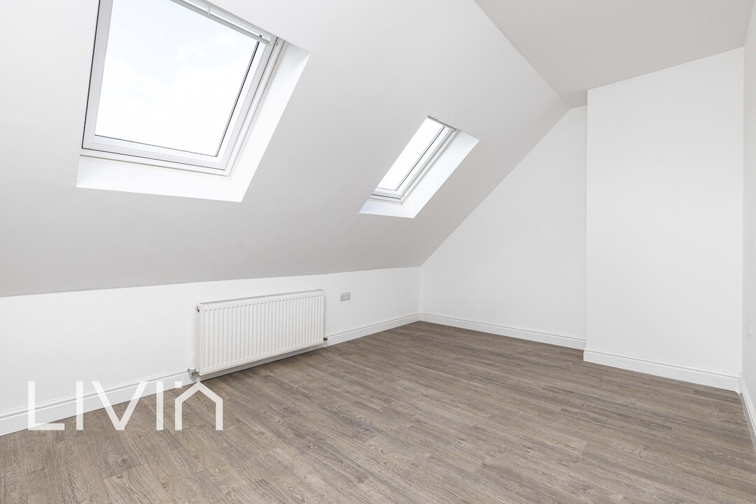 6 bed terraced house to rent in Hobart Gardens, Thornton Heath 5