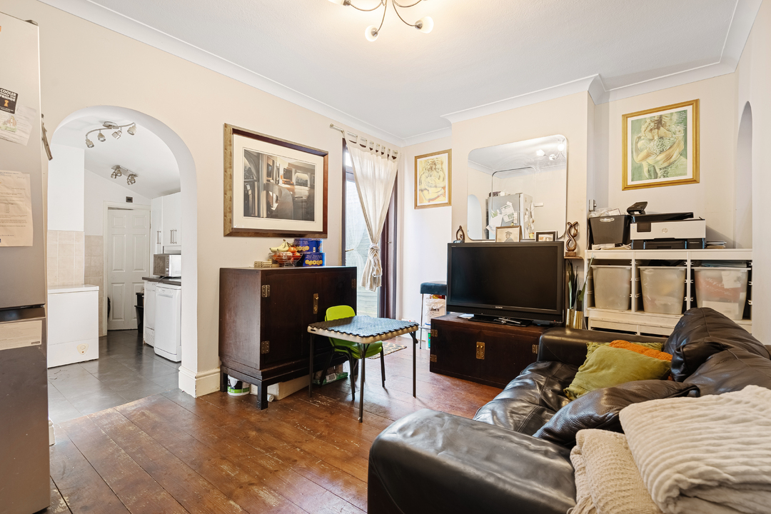 2 bed terraced house for sale in Guildford Road, Croydon  - Property Image 5
