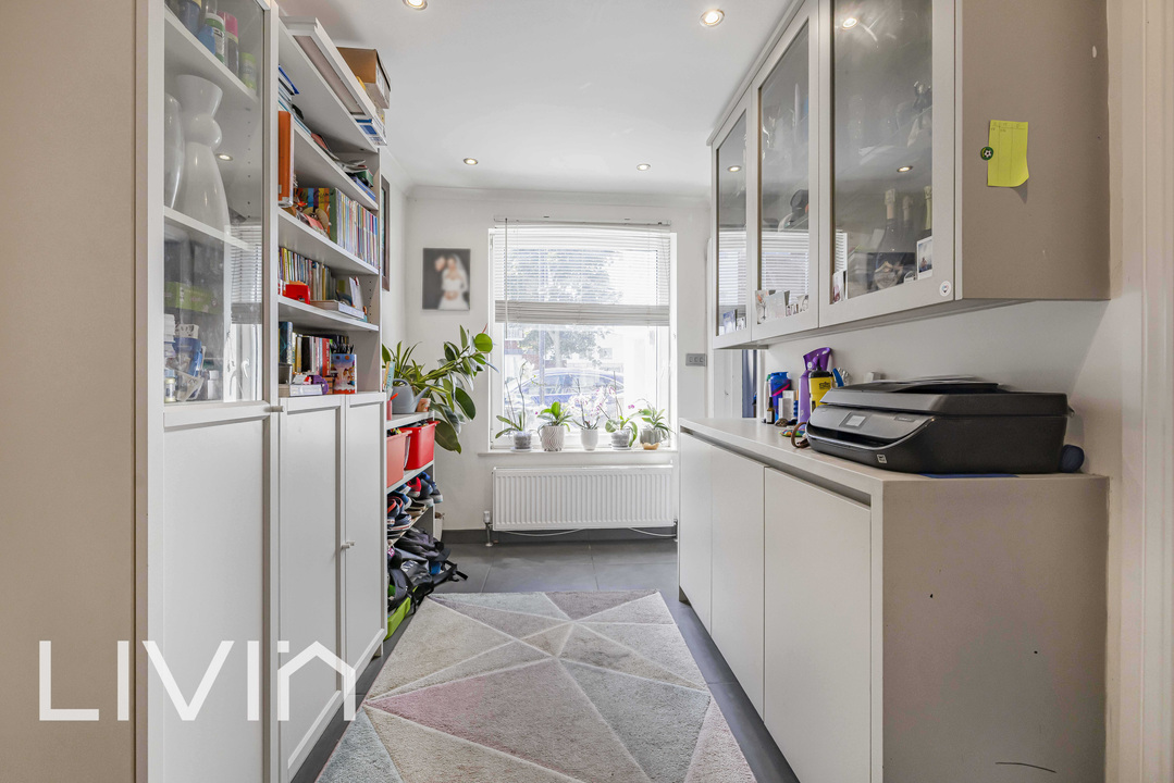 3 bed end of terrace house for sale in Canterbury Road, Croydon 6