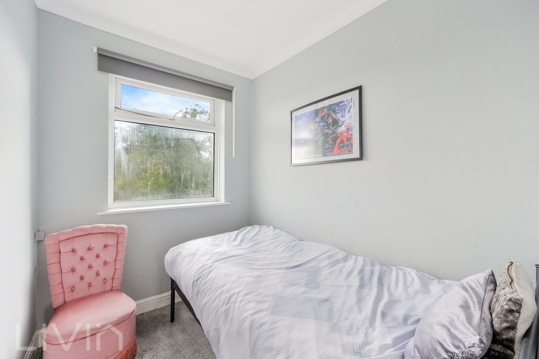3 bed terraced house for sale in Chilmark Road, London 9