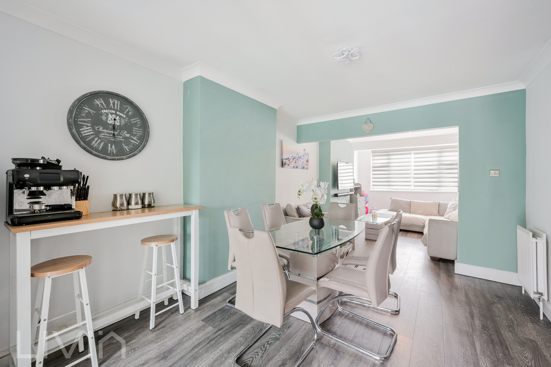 3 bed terraced house for sale in Chilmark Road, London  - Property Image 1