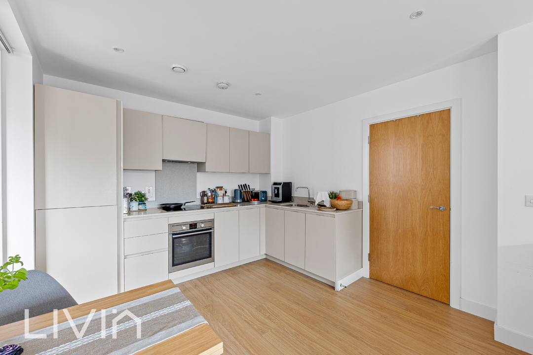 1 bed apartment for sale in Cherry Orchard Road, Croydon  - Property Image 17