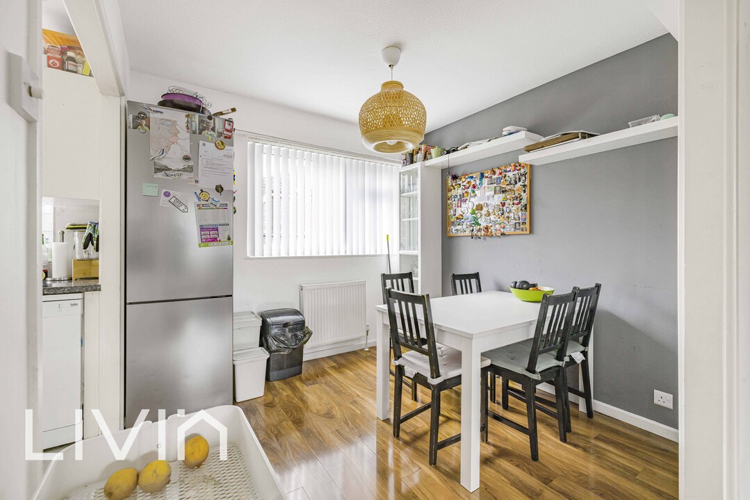 4 bed town house for sale in Willow Mount, Croydon 9