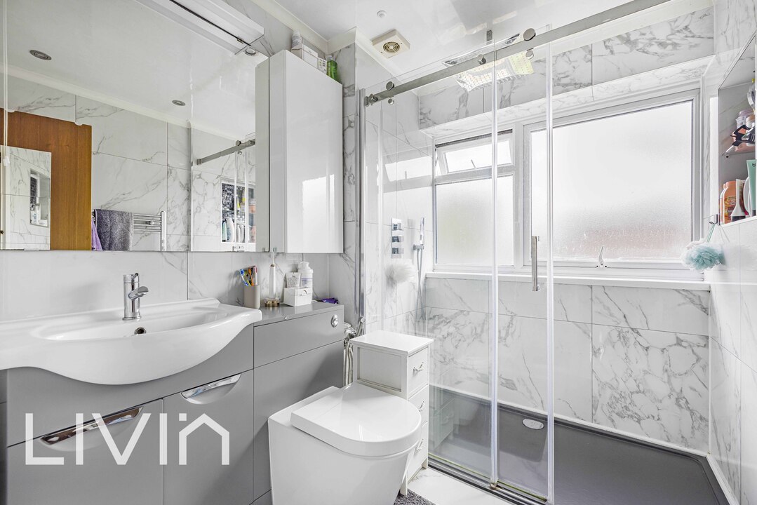 4 bed town house for sale in Willow Mount, Croydon 4