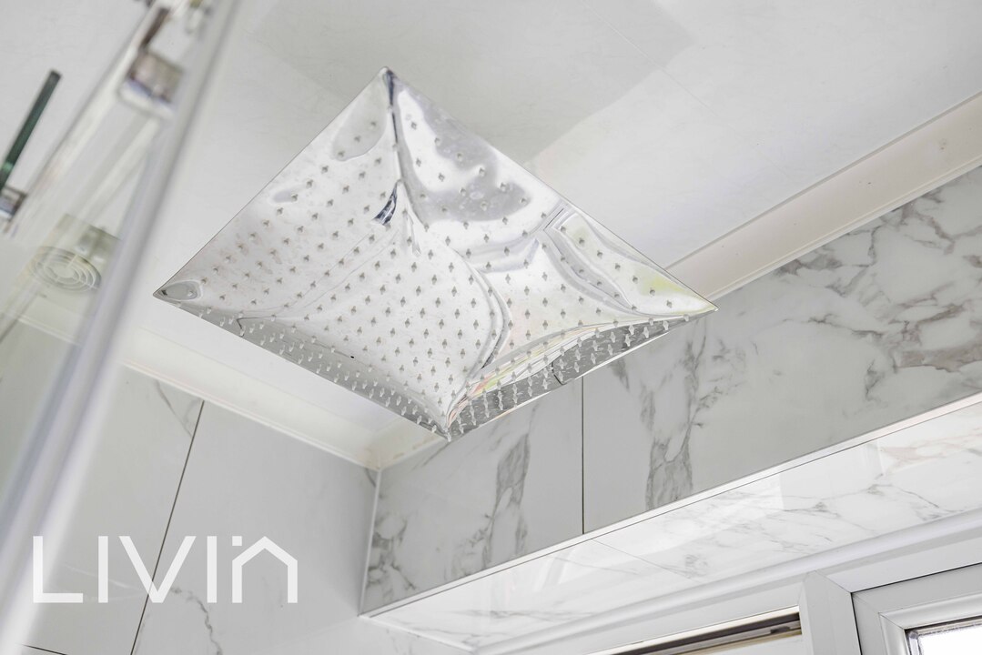 4 bed town house for sale in Willow Mount, Croydon 18