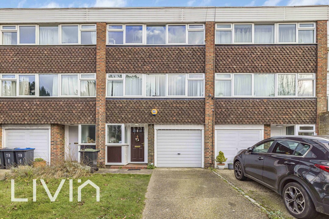 4 bed town house for sale in Willow Mount, Croydon  - Property Image 1